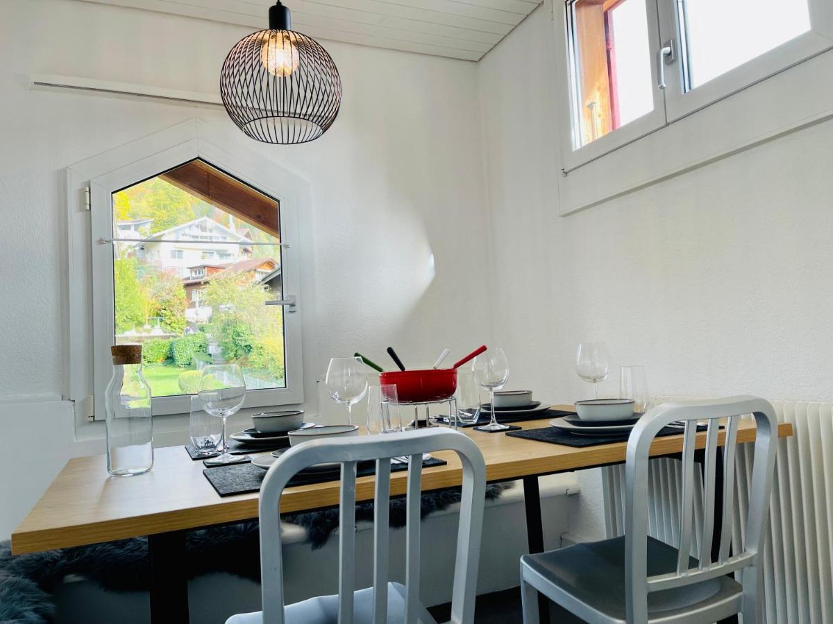 -the Urbanist- Lakeview Free Parking 2bd Fast Wifi